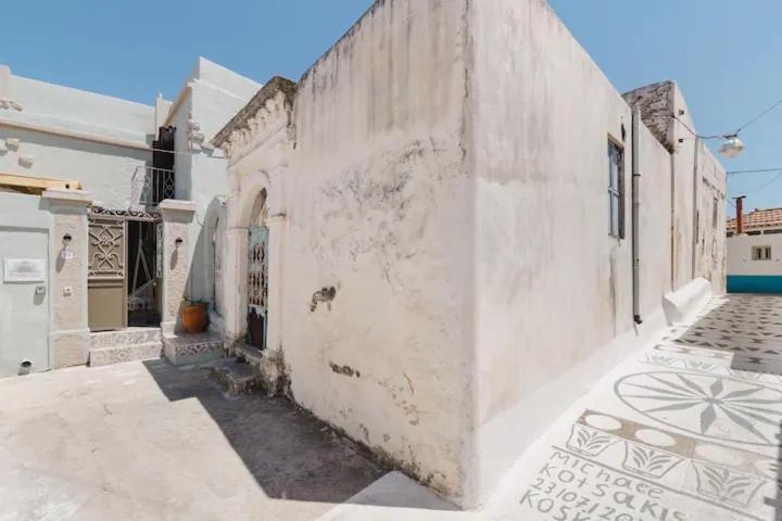 Kyrangelo Traditional House With Outdoor Jacuzzi Koskinou  외부 사진