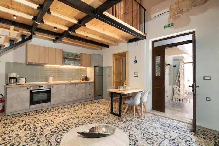 Kyrangelo Traditional House With Outdoor Jacuzzi Koskinou  외부 사진